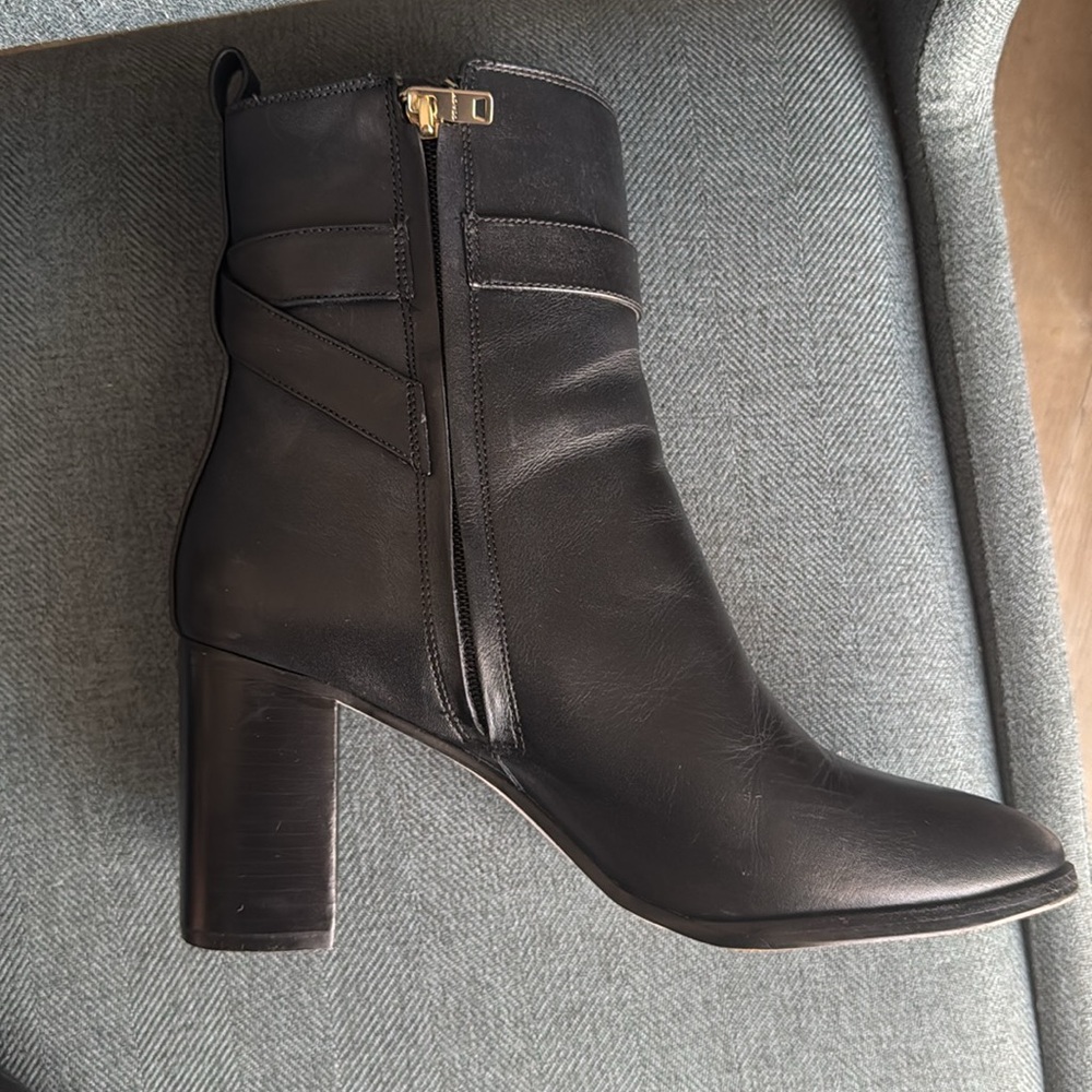 Coach Olivia Bootie - Size 9 - Picture 11 of 11
